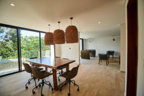 Spectacular Charming Studio in Tulum with Nice Amenities, Swimming Pool, Gym, Private Patio & Grill
